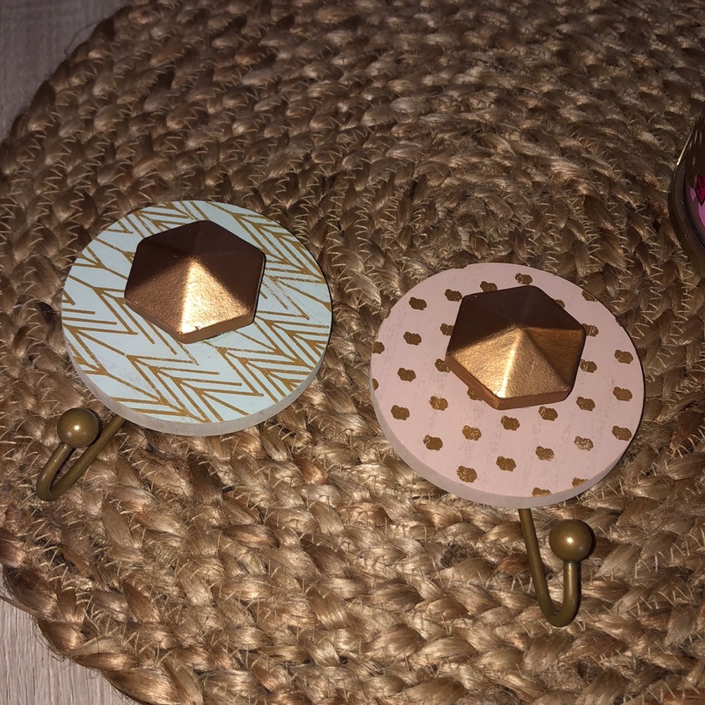Two hanging decor hooks
